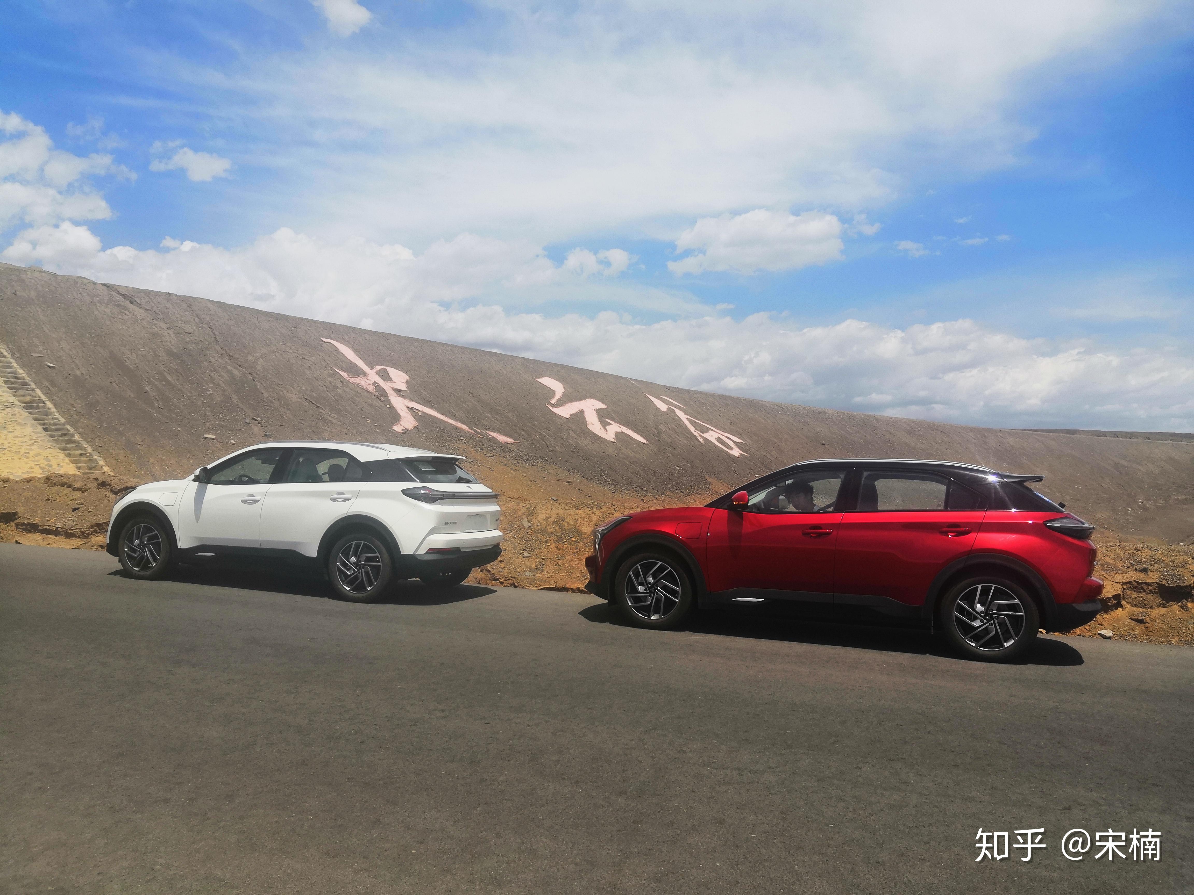 零跑Lafa5将于10月11日国内首秀并揭晓内饰 11月广州车展上市