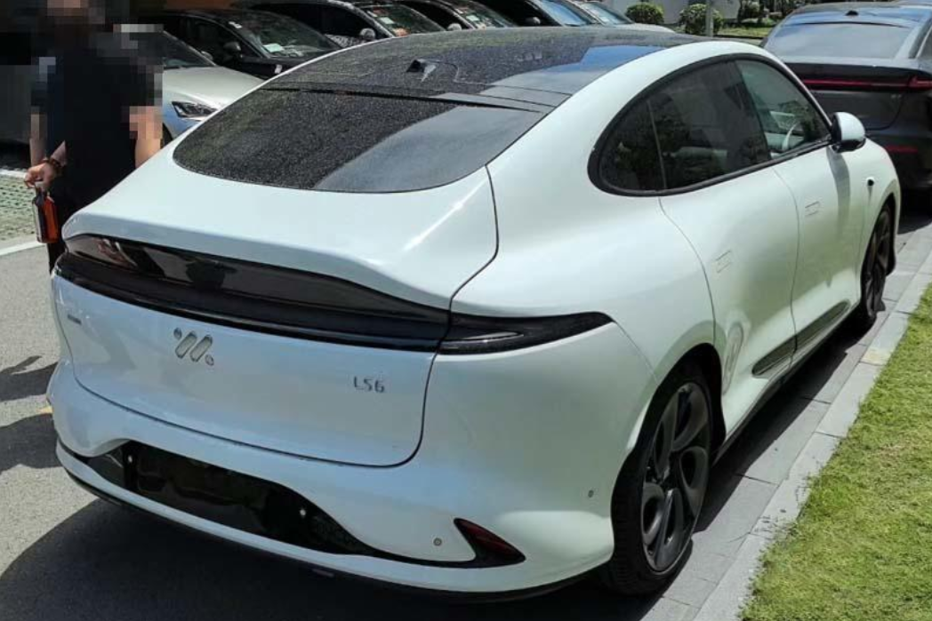 成都智己L6报价20.99万起 优惠高达2.00万