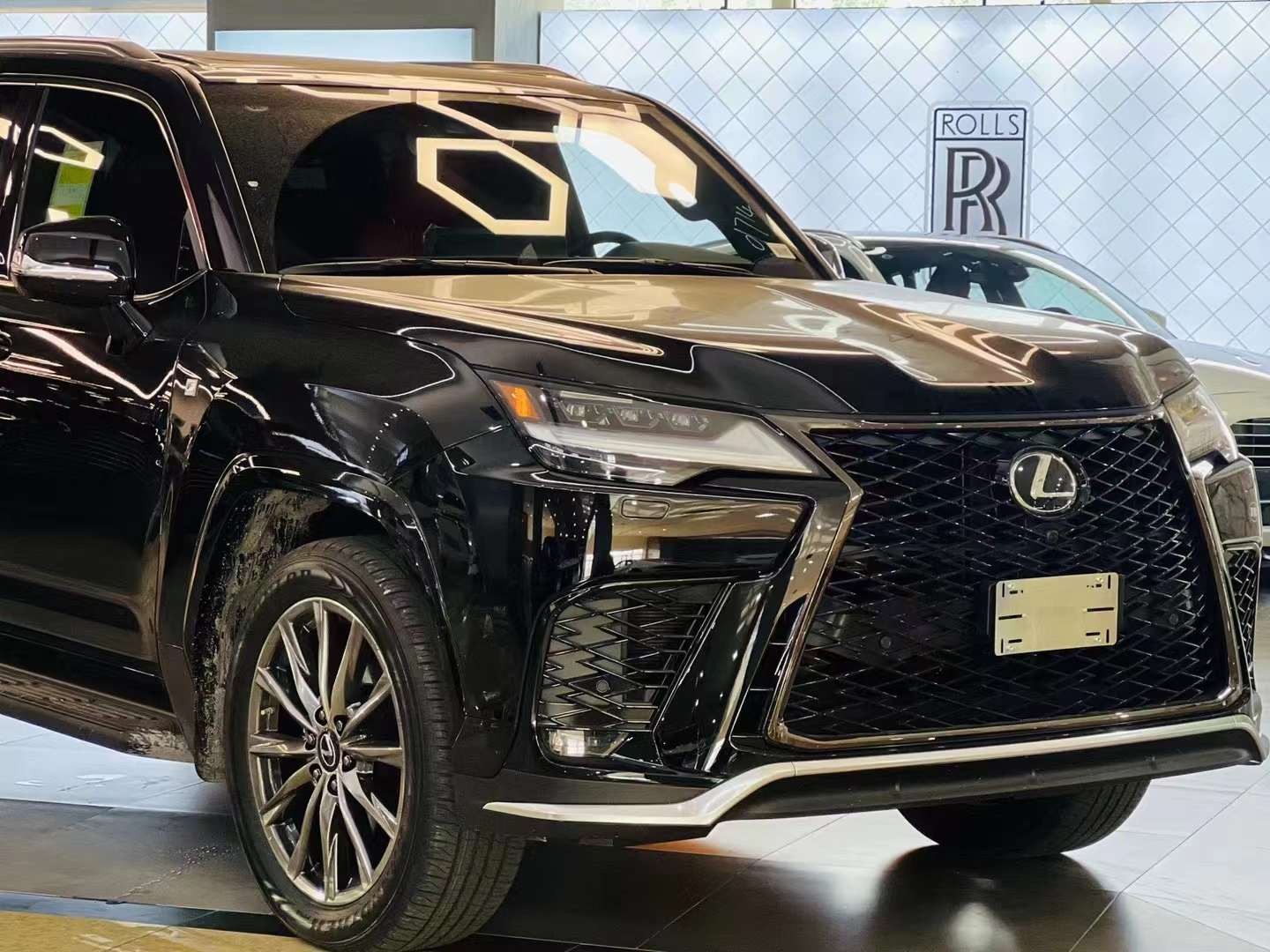 2024款雷克萨斯LX600现车全新霸气上市 售全国