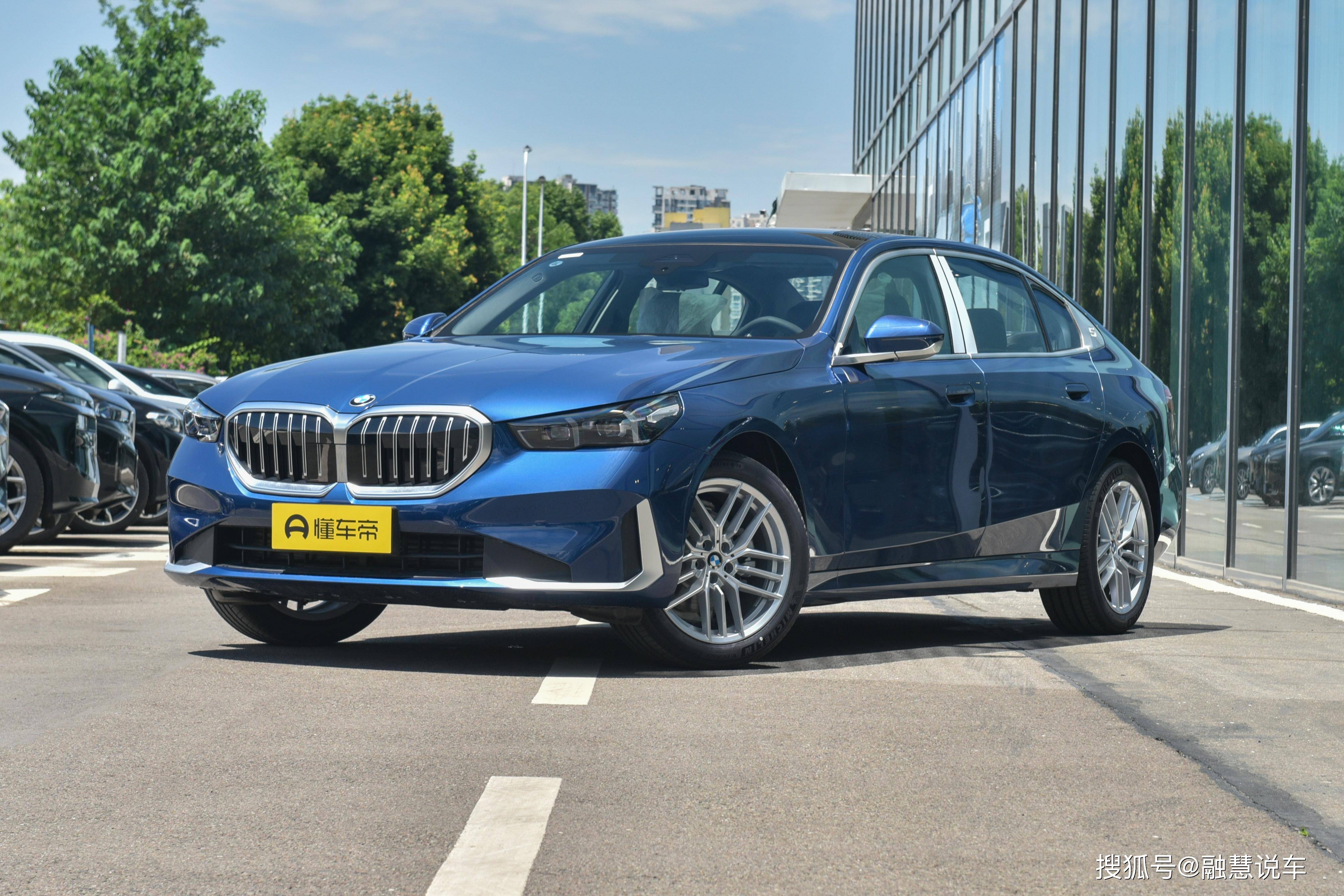 宝马5系 530Li PK 奔驰E 300 L！是实力悬殊？还是互有胜负？