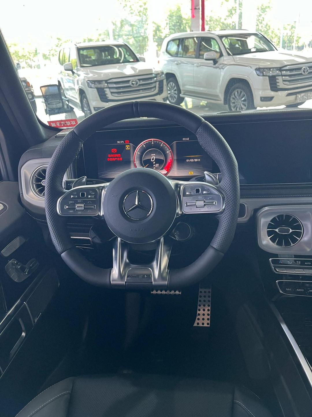 2024款奔驰G63满配现车价格抄底售 展厅现车