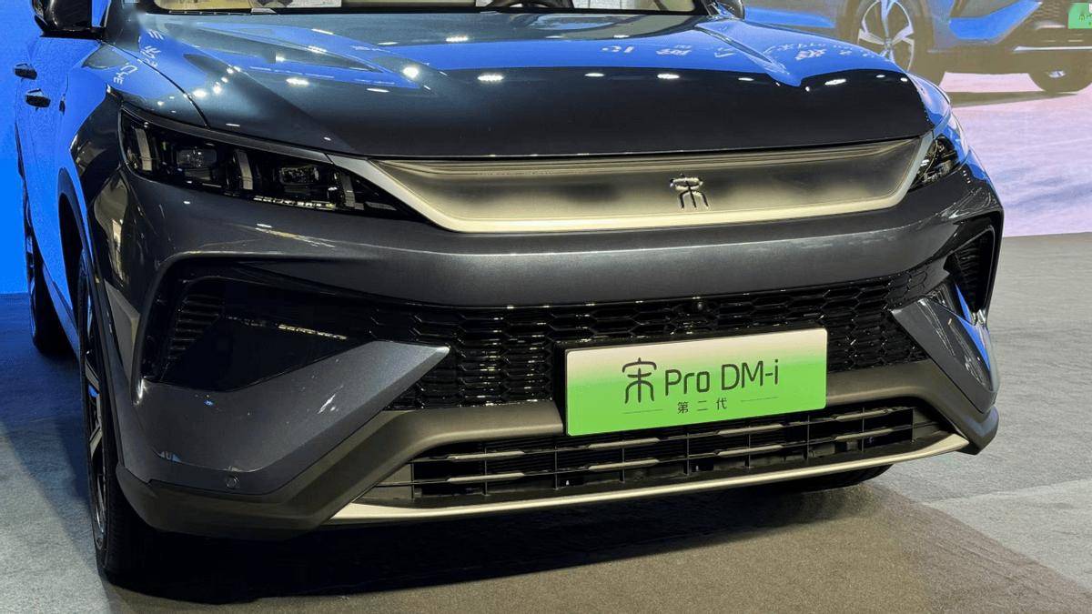 碾压主流性能电车！AMG GT SUV量产版谍照流出：最大功率1000kW