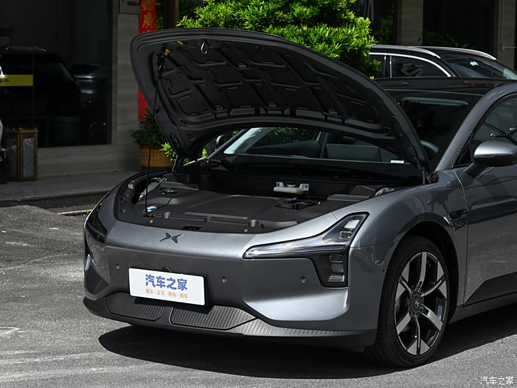 马斯克没造出来的CyberVan 被俄罗斯人造出来了：59万 车身质保100年