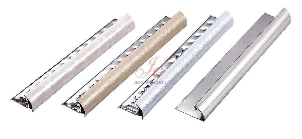 黑武士造型超帅！小米YU7 GT亮相：新车售价预计40-50万元、对标保时捷等
