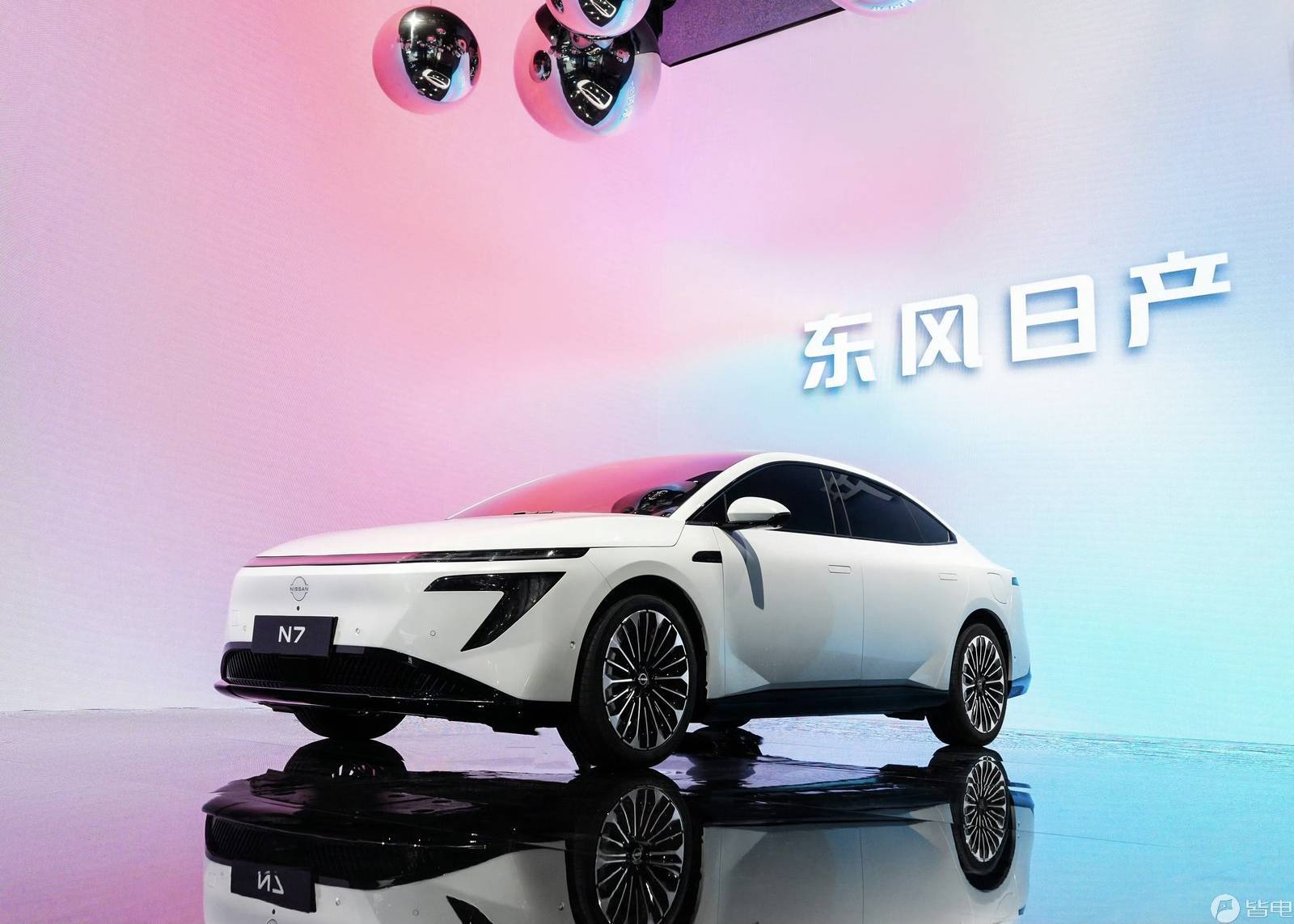 11.99万的中大型轿车日产N7卖爆!累计大定已破1.7万台