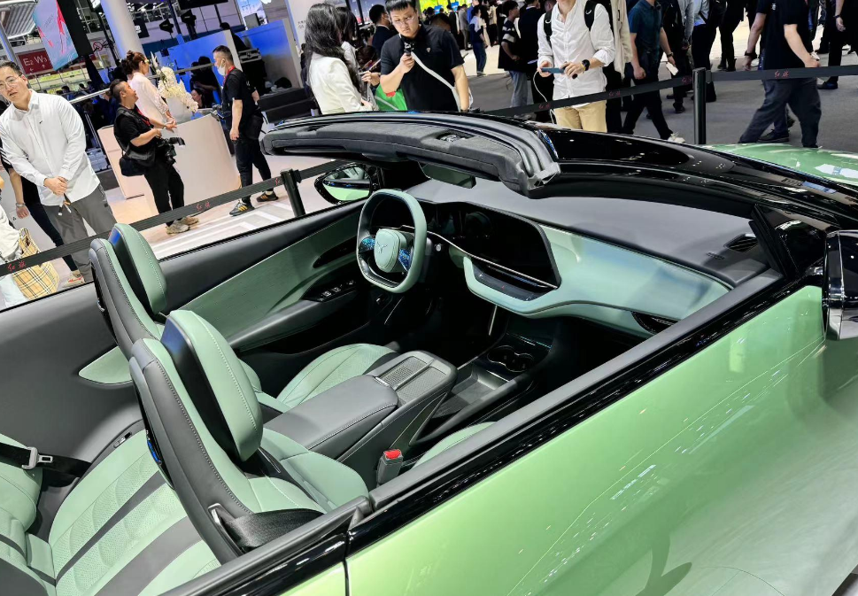 一汽、东风、广汽、赛力斯集体官宣:保证供应商账期60天内支付